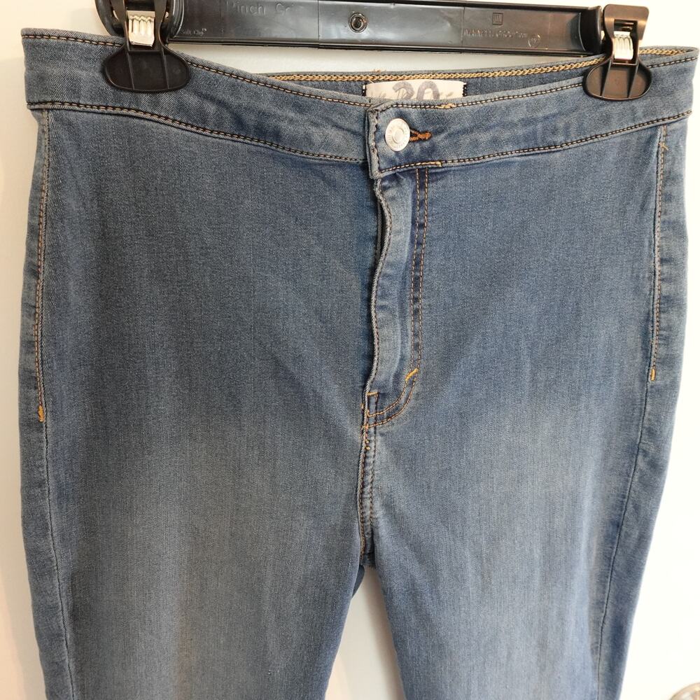 Free People We the Free Riley Slit Skinny Jeans Denim Stretch Boho Size 30 - Picture 3 of 11
